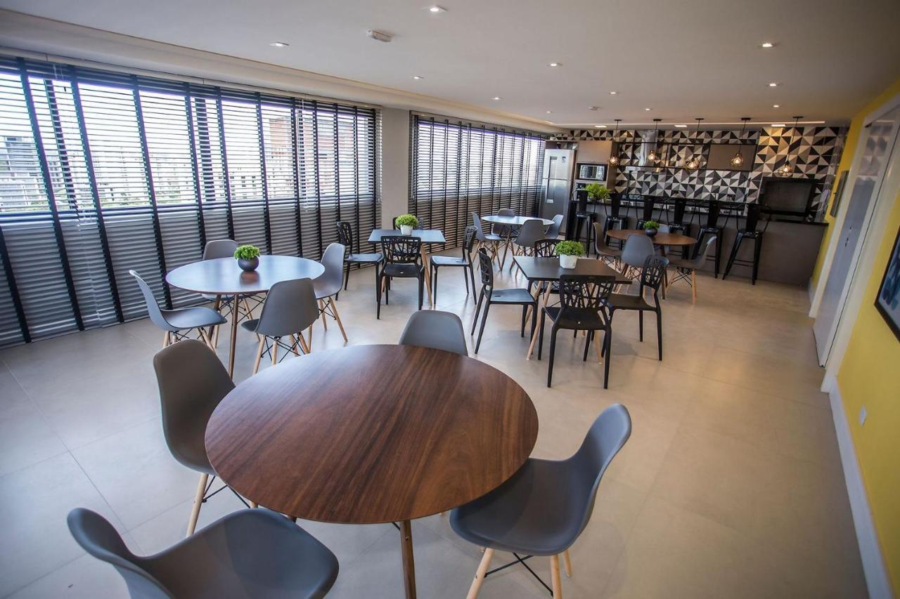 Studio Central - All1403 Curitiba Luaran gambar