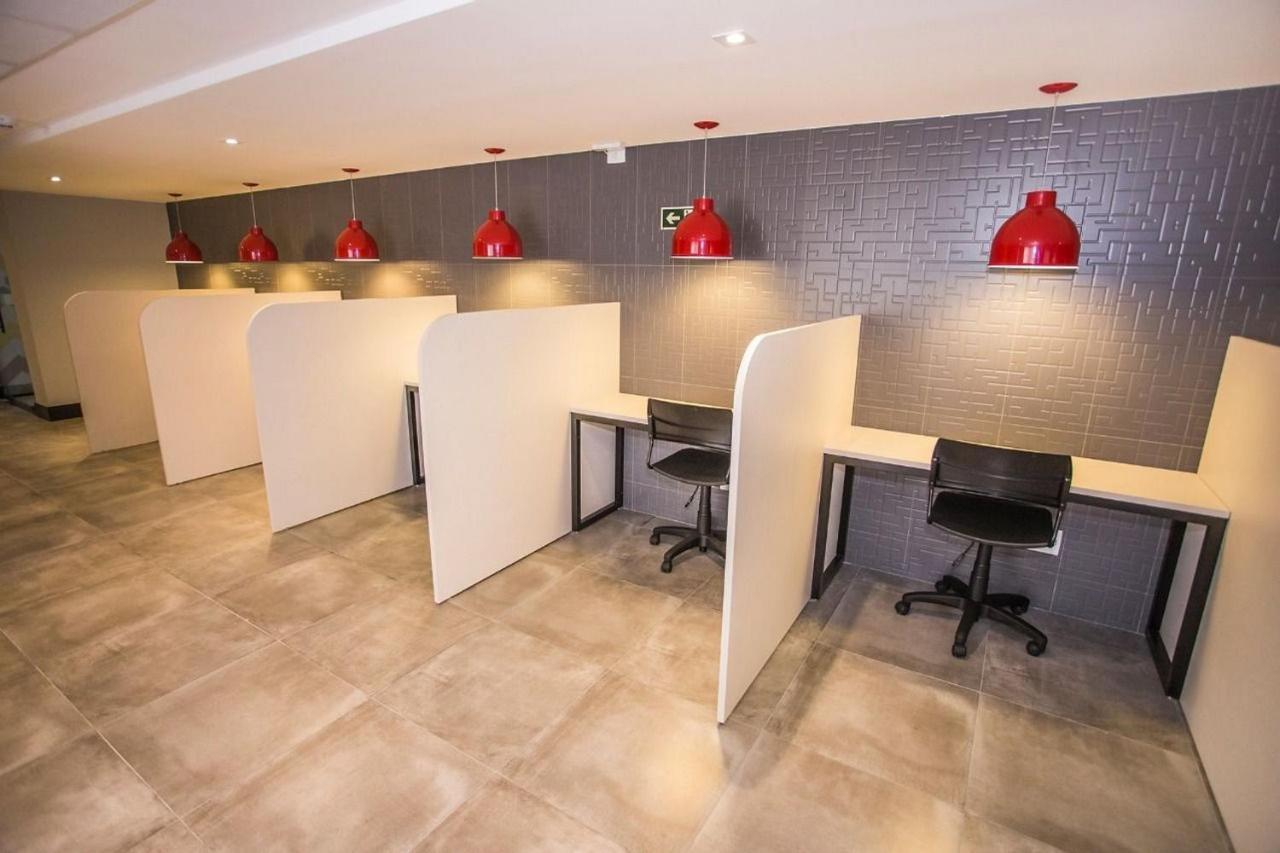 Studio Central - All1403 Curitiba Luaran gambar