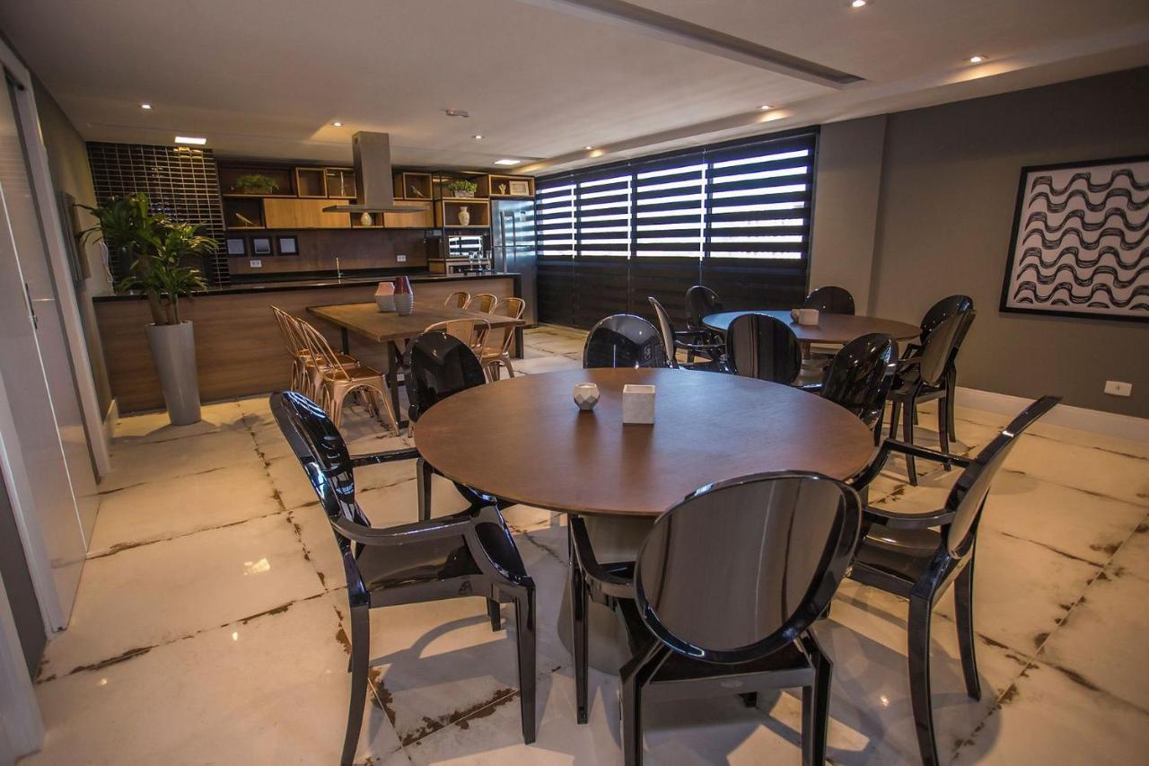 Studio Central - All1403 Curitiba Luaran gambar